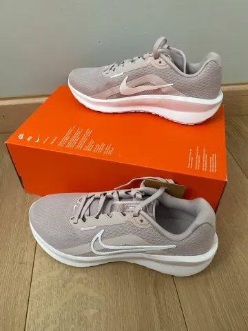 Tweedehands Nike Downshifter 13 bike — afbeelding 2 van 6