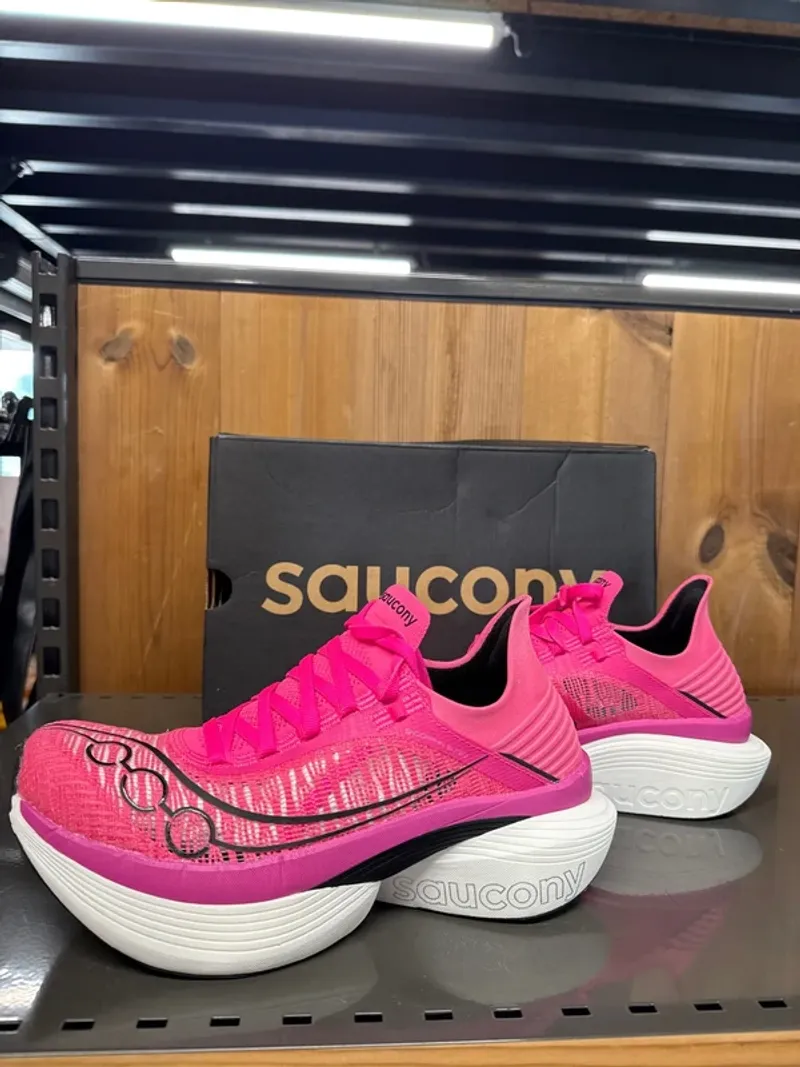 Gebrauchtes Saucony Endorphin Élite 2 Running Shoes