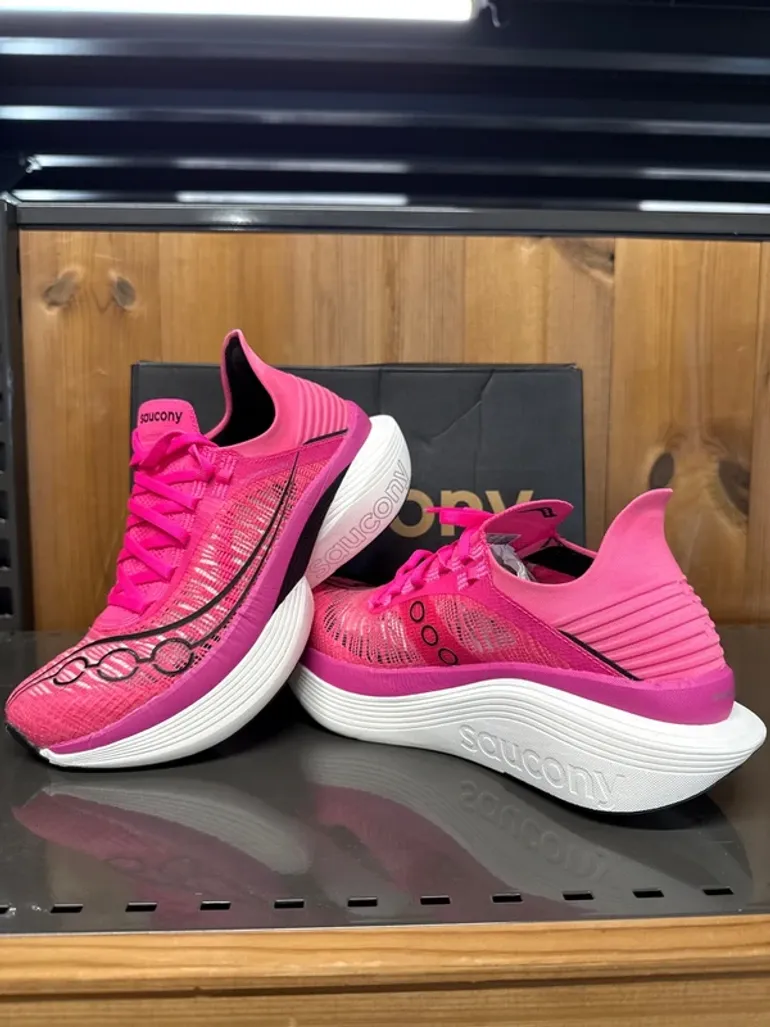 Tweedehands Saucony Endorphin Élite 2 bike — afbeelding 5 van 5