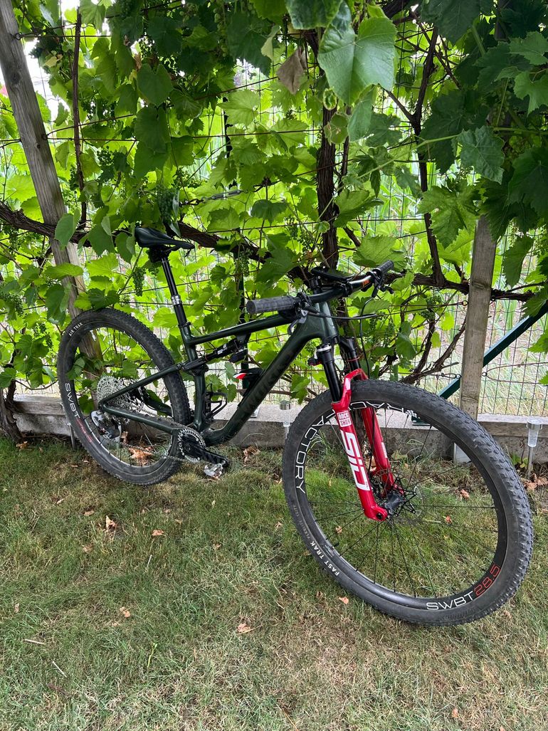 Brugt Rock Shox Sid ultimate SL Flight attandend 2025 bike — billede 2 af 7