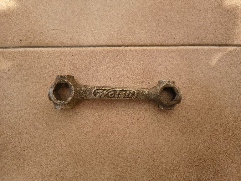 Used Wolsit H-Shape Multi-tool bike — image 1 of 5