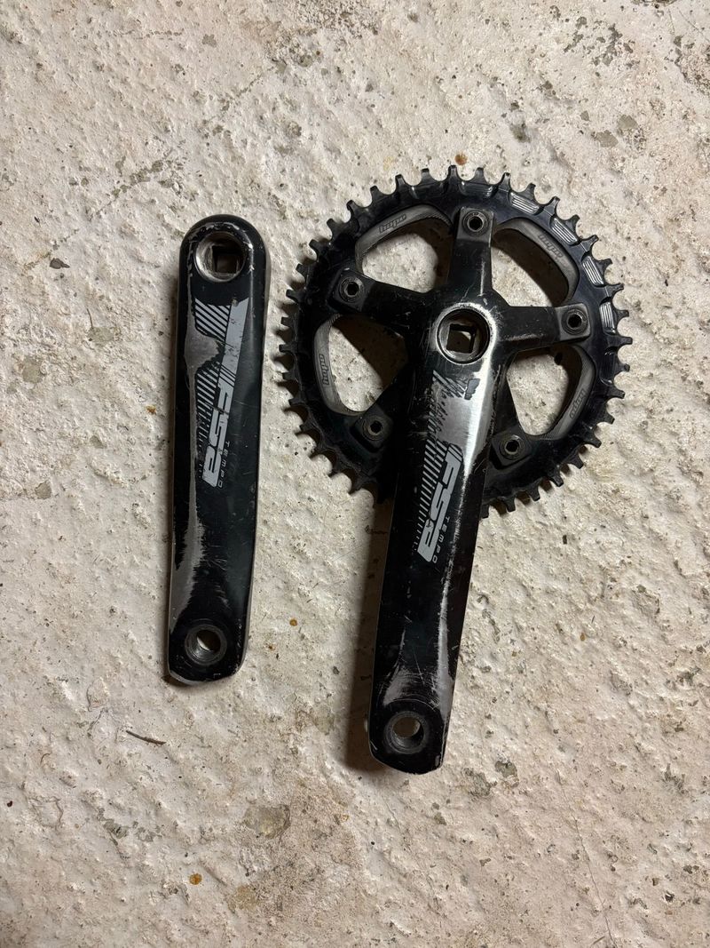 Gebrauchtes Fsa Crankset Drivetrain & Pedals