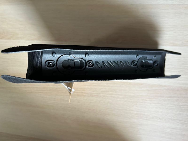 Used Canyon LOAD FidLock QuickLoader Cycling Accessories