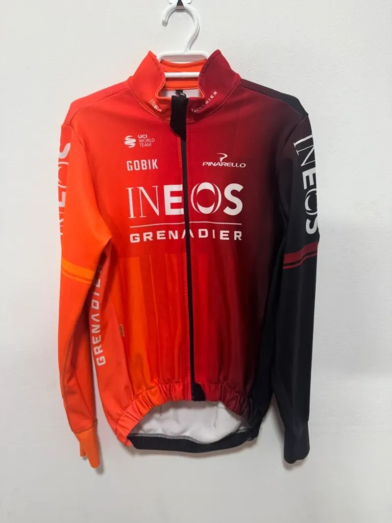 Tweedehands Gobik Exclusive Winter Jacket Team Ineos Grenadier size M Cycling Clothing