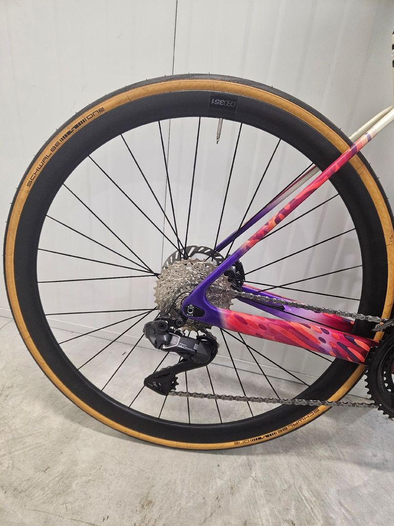 Brugt Bmc CRD-351 Carbon Wheelset 2025 bike — billede 3 af 4