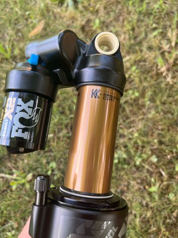 Used Fox Float X2 Factory 2023 bike — image 12 of 13