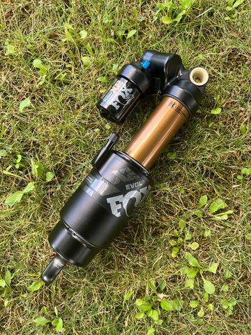 Used Fox Float X2 Factory 2023 bike — image 2 of 13