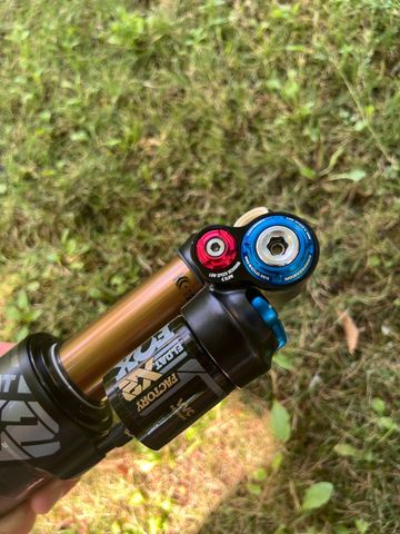 Used Fox Float X2 Factory 2023 bike — image 11 of 13