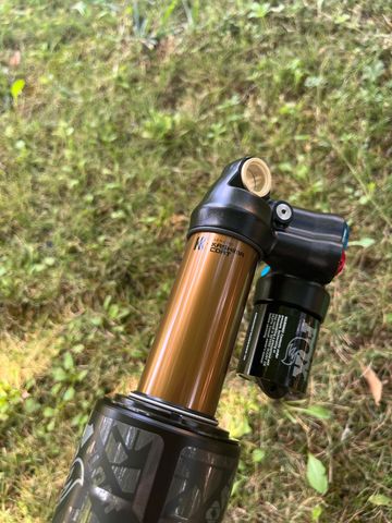 Used Fox Float X2 Factory 2023 bike — image 5 of 13