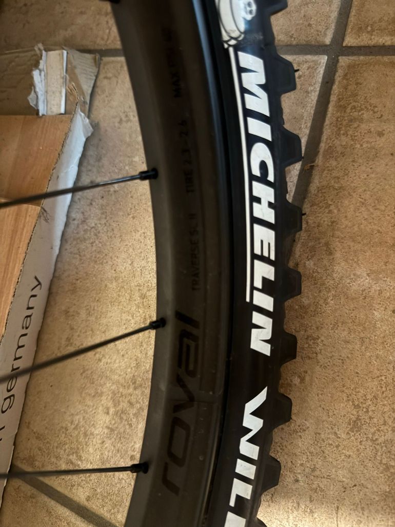 Brugt Roval traverse SL II carbon bike — billede 4 af 10