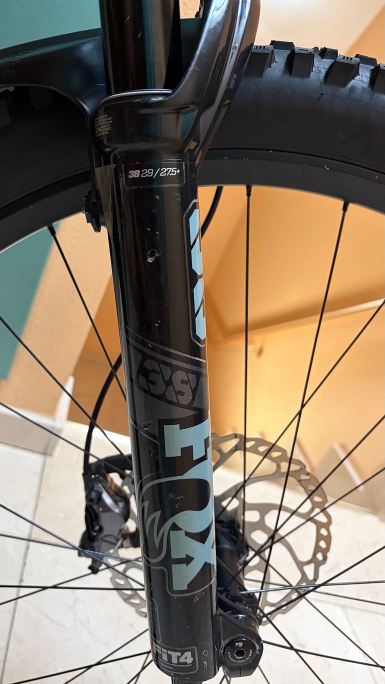 Used Fox 38 Performance elite 2021 bike — image 4 of 9