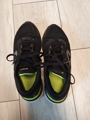 Brugt KIPRUN Running Shoes bike — billede 3 af 6