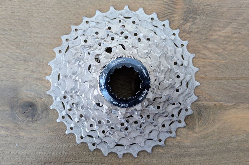 Tweedehands Shimano Ultegra CS-HG800 11-speed Cassette Drivetrain & Pedals
