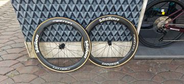 Used Vision Carbon Wheels 2025 bike — image 1 of 7