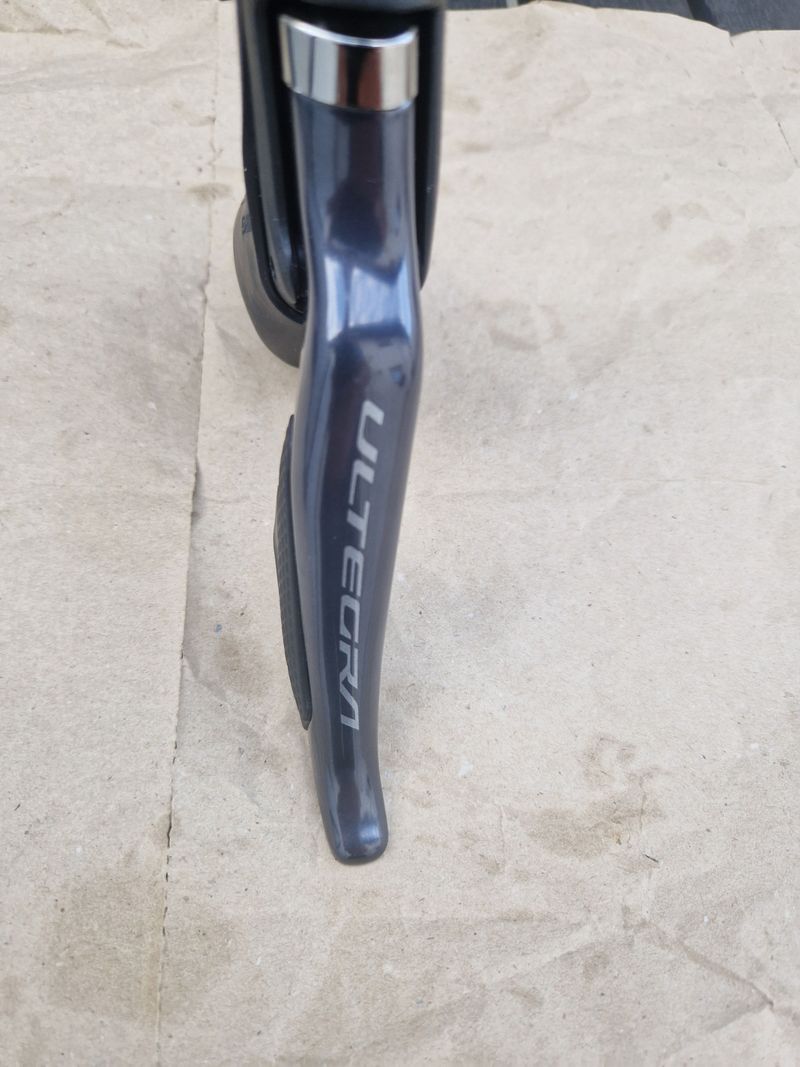 Used Shimano Ultegra DI2 12s højregreb 2025 Drivetrain & Pedals