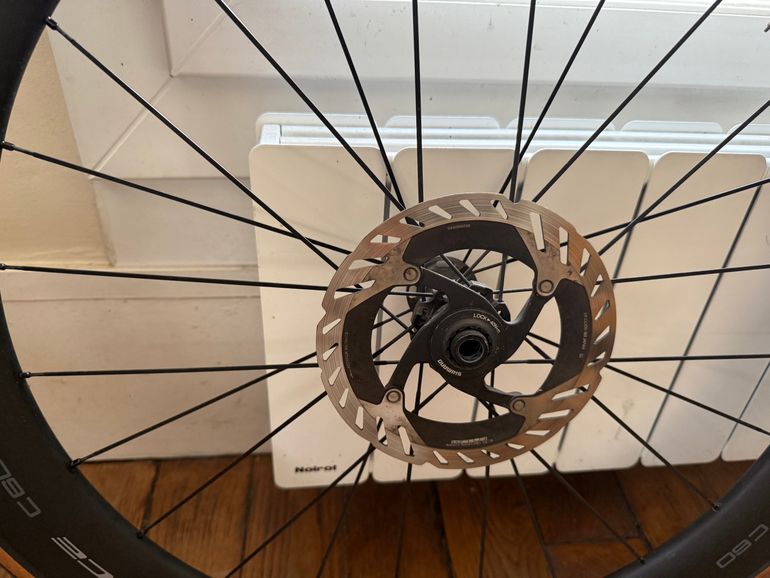 Używany Shimano Dura Ace C60 Disc Wheels bike — zdjęcie 4 z 5
