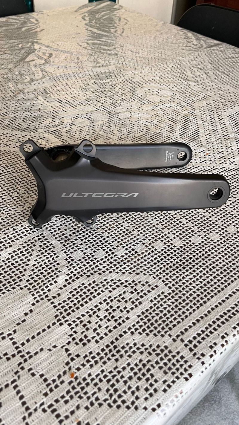 Używany Shimano Ultegra FC-R8100 Drivetrain & Pedals