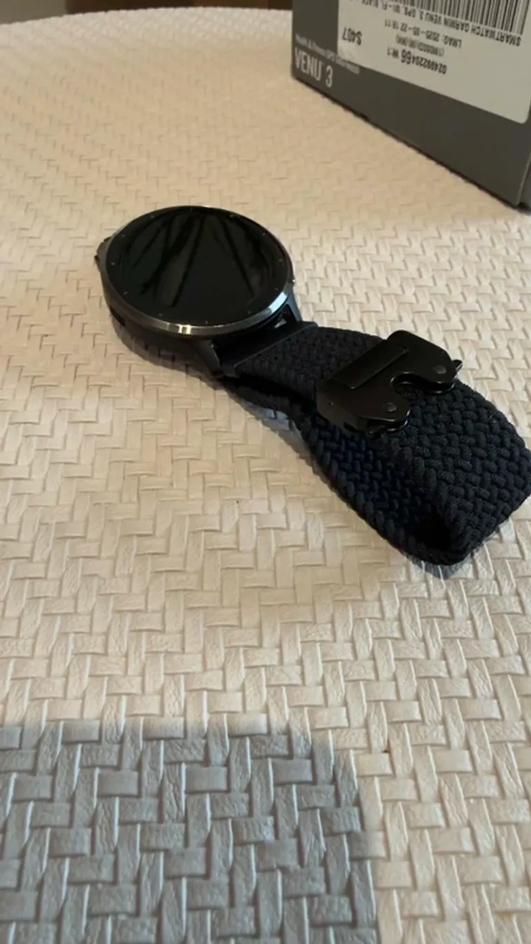 Used Garmin Venu 3 bike — image 3 of 11