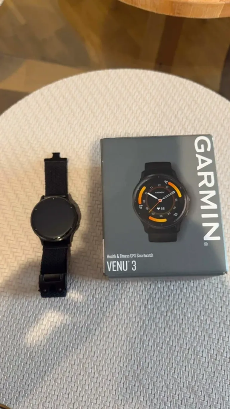 Used Garmin Venu 3 bike — image 11 of 11