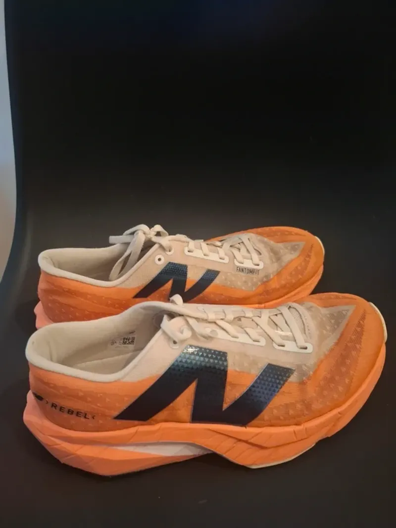 Brugt New Balance FuelCell Rebel v4 Running Shoes
