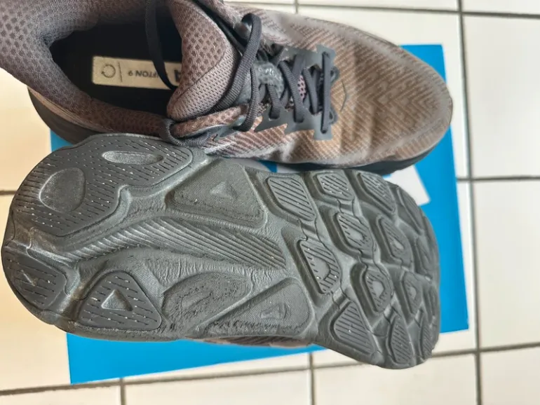 Used Hoka Clifton 9 bike — image 5 of 9