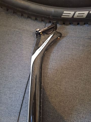 Used Fsa K-Force Light bike — image 2 of 5
