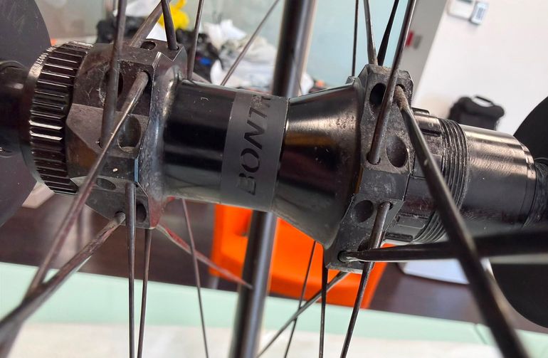 Brugt Bontrager Aeolus Pro 37 Rear Wheel bike — billede 6 af 7