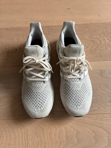Adidas Ultra Boost 1.0 LTD Cream Winter Wool bike usato — immagine 10 di 10