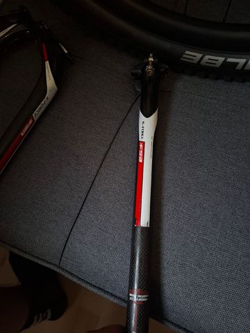 Fsa K-Force Seatpost bike usato — immagine 1 di 3
