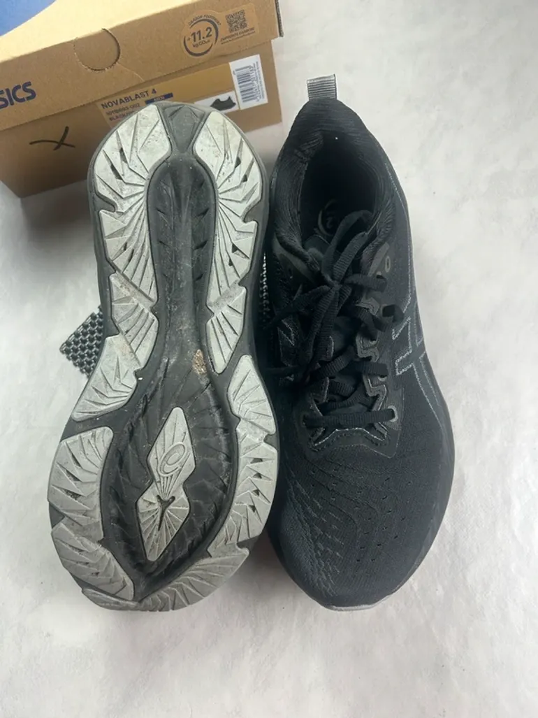 Used Asics Novablast 4 bike — image 6 of 9