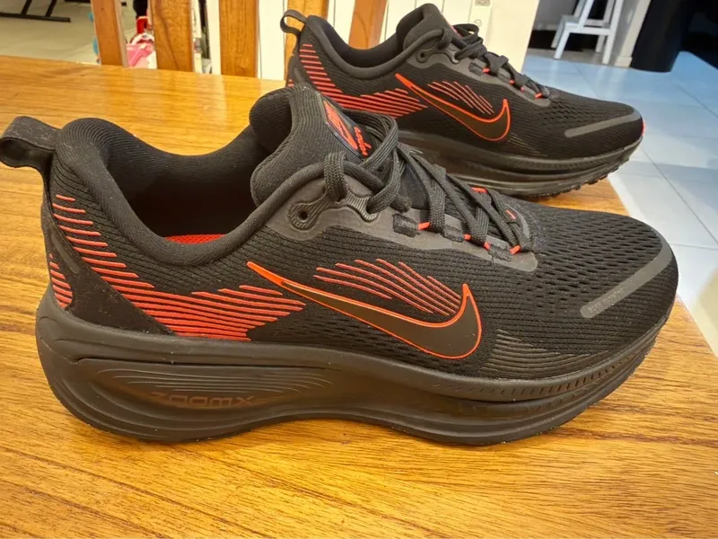 Used Nike Vomero 18 Running Shoes
