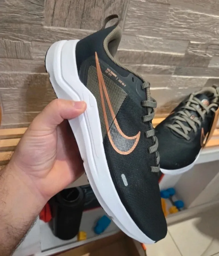 Used Nike Downshifter 12 bike — image 2 of 8