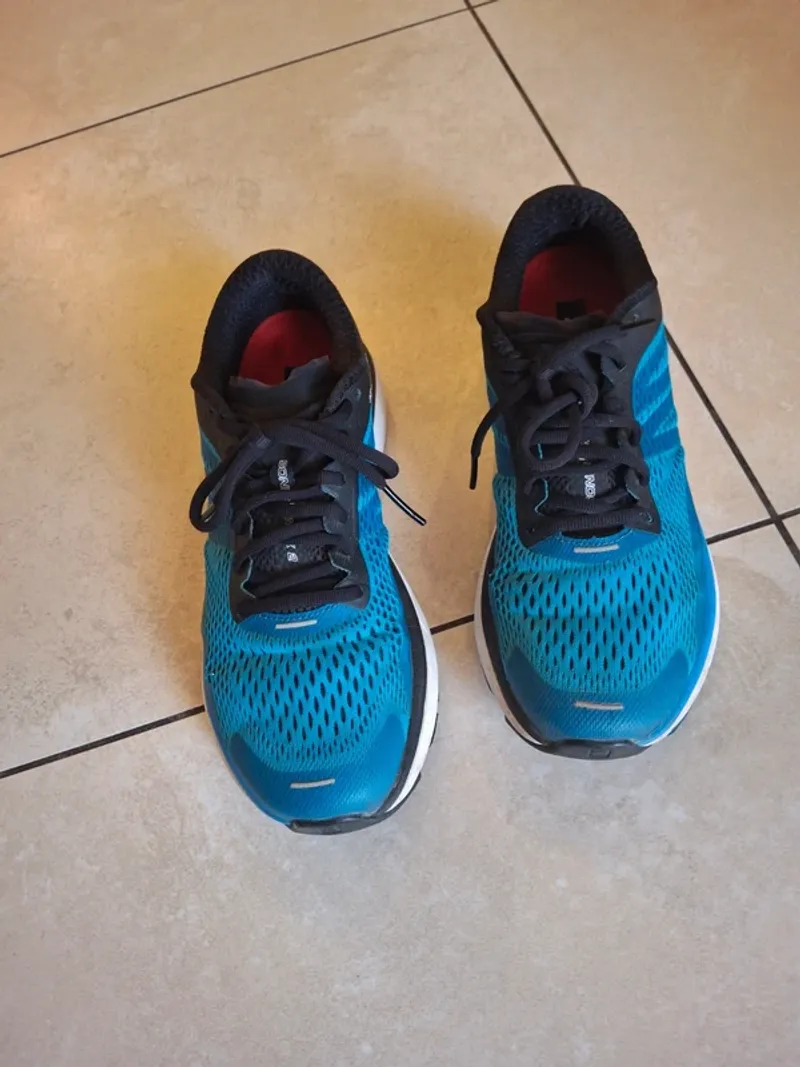 Używany Salomon Sonic Ra Max 2 Running Shoes