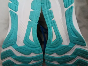 Used Asics GT-2000 bike — image 12 of 13