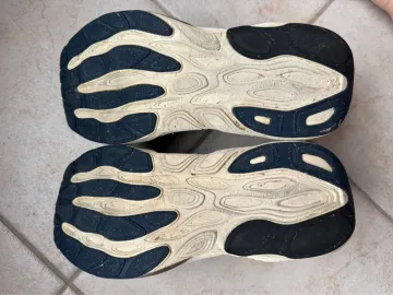 Used New Balance Fresh Foam 880 bike — image 6 of 6