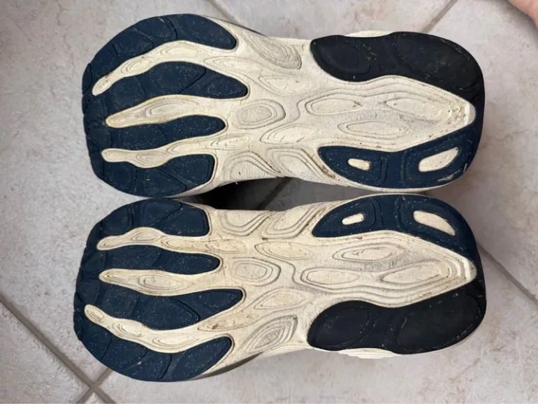 Used New Balance Fresh Foam 880 bike — image 6 of 6