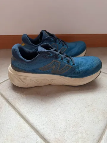 Used New Balance Fresh Foam 880 bike — image 3 of 6