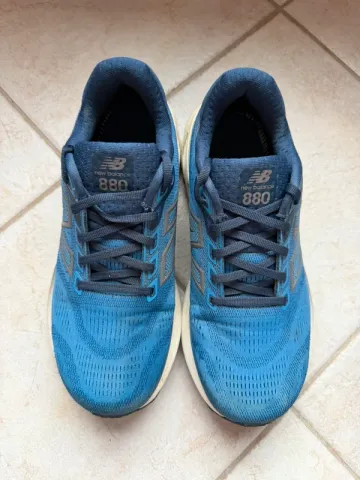 Used New Balance Fresh Foam 880 bike — image 4 of 6
