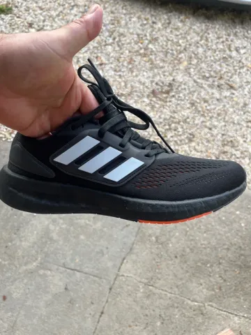 Used Adidas Pureboost 22 bike — image 5 of 8