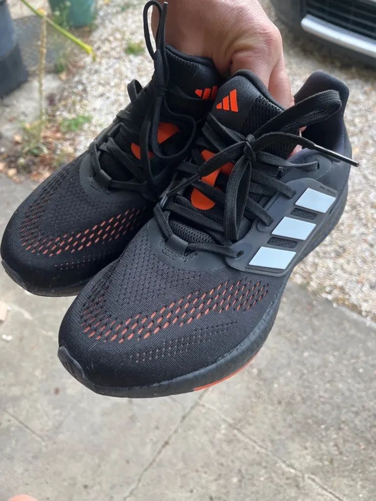 Used Adidas Pureboost 22 bike — image 3 of 8