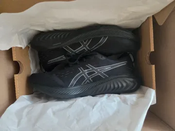 Used Asics Gel-Excite 10 bike — image 9 of 10