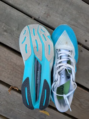 Used New Balance Fuelcell SuperComp Elite v4 bike — image 6 of 8