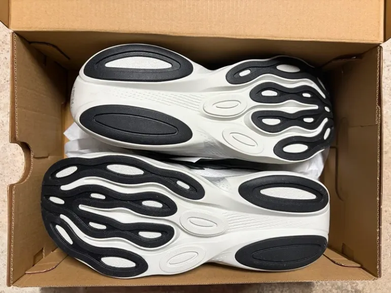 Used New Balance Running Shoes bike — image 6 of 7
