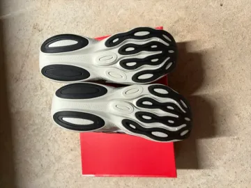 Used New Balance Running Shoes bike — image 5 of 7