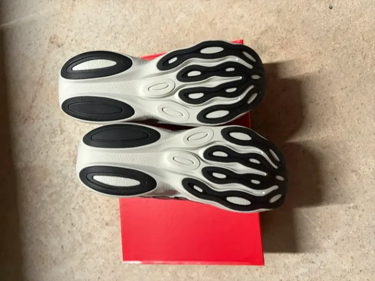 Used New Balance Running Shoes bike — image 5 of 7