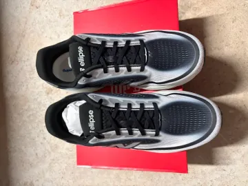 Used New Balance Running Shoes bike — image 3 of 7