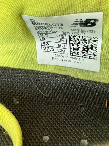 Used New Balance FuelCell Supercomp Elite V3 bike — image 9 of 9