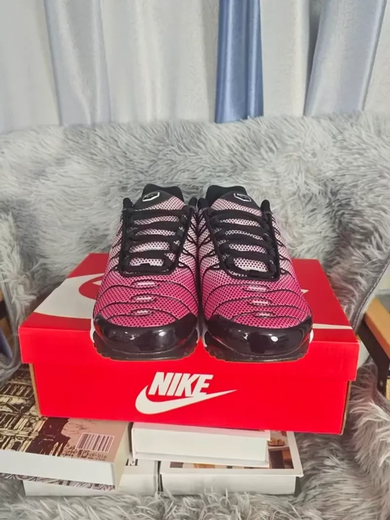 Used Nike Air Max Portal tn Running Shoes