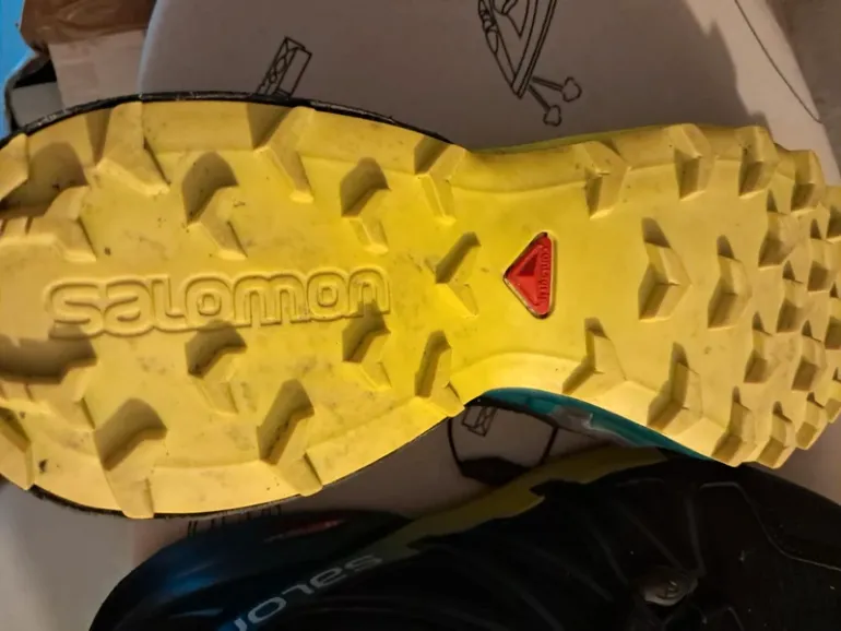 Used Salomon Baskets bike — image 4 of 5