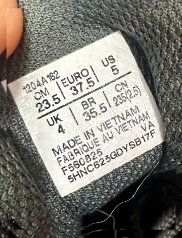 Used Asics Gel Venture 6 bike — image 11 of 11
